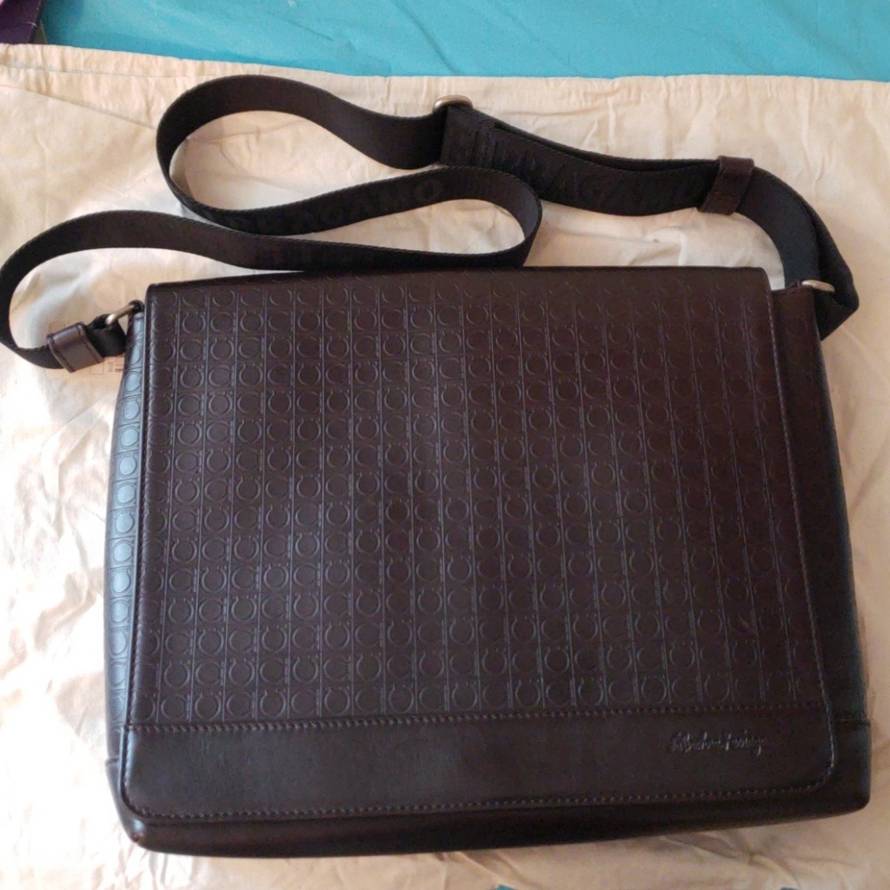 Salvatore Ferragamo Messenger bag